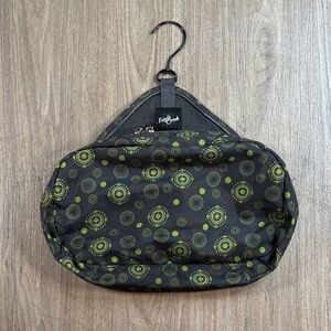 Black and Green Patterned Toiletry Bag